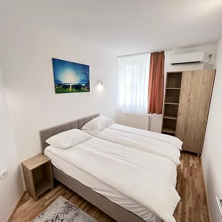 아파트 River View