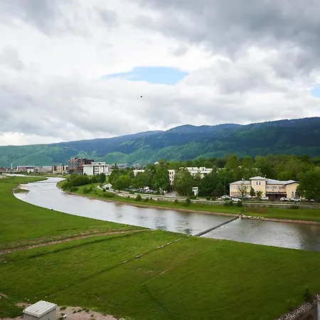 River View *